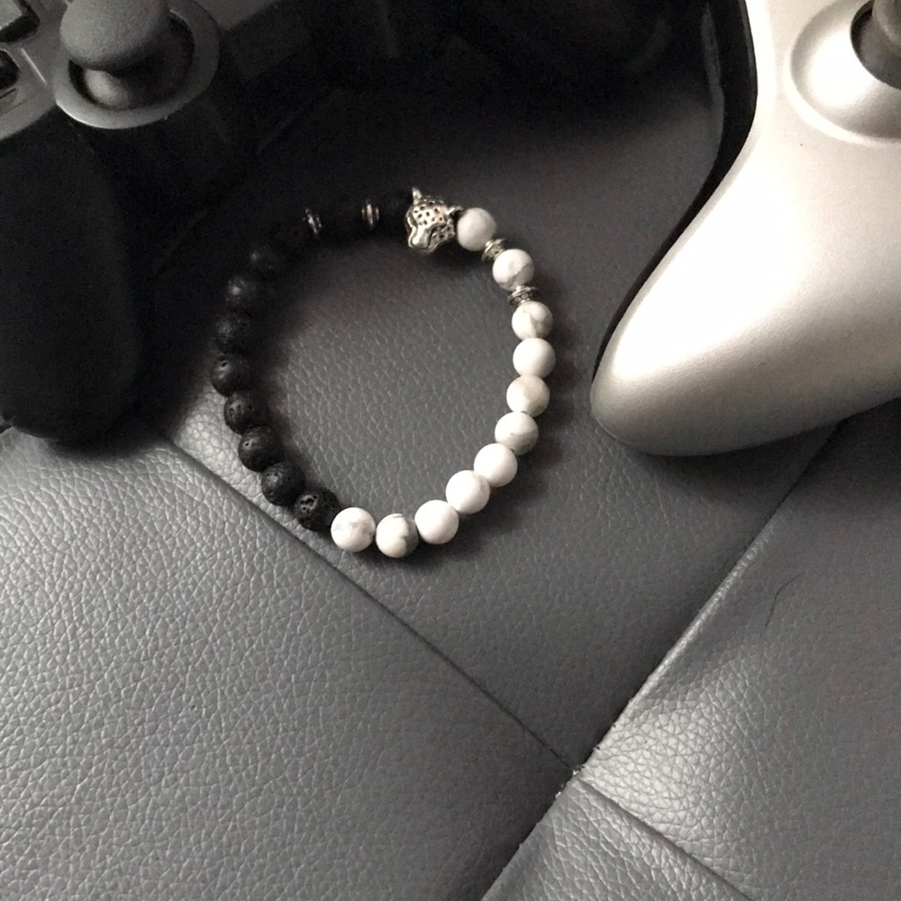 Black and White Panther Beaded Wristband